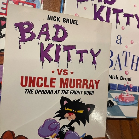 Nick Bruel Bad Kitty Books (5) - Picture 4 of 10